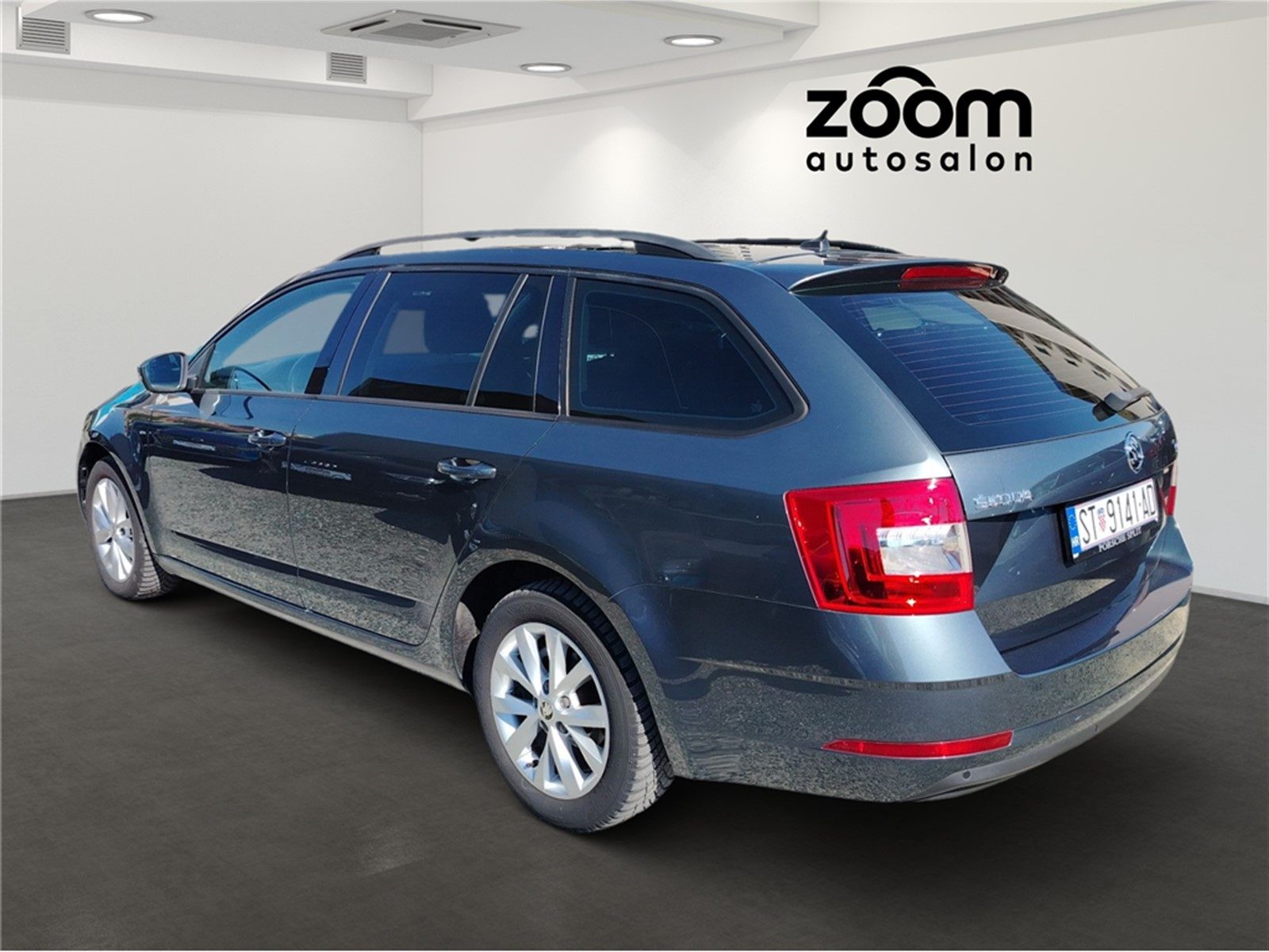 2019 Škoda Octavia Combi — fotografija 4