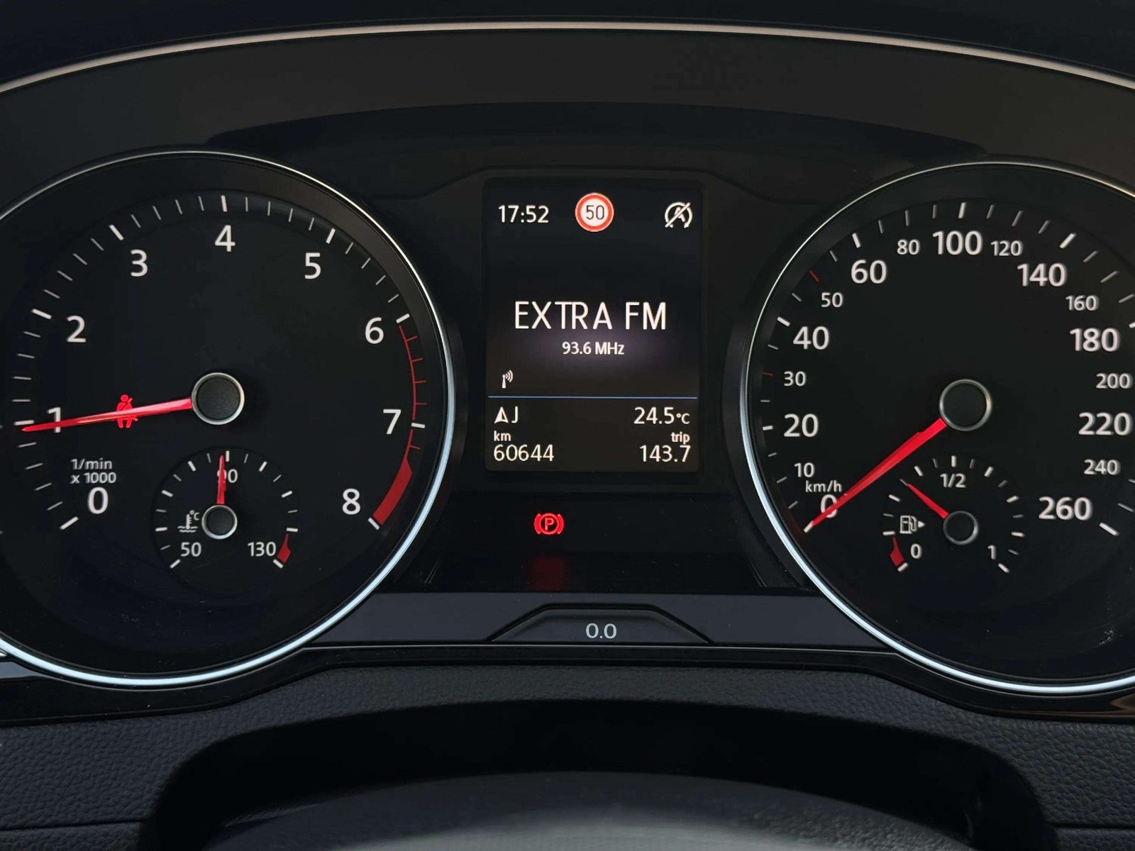 2022 Volkswagen Passat — fotografija 7