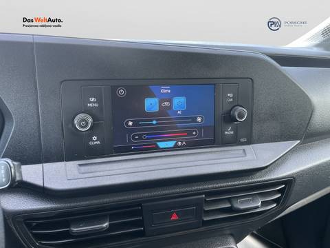 2022 Volkswagen Caddy — sličica 16