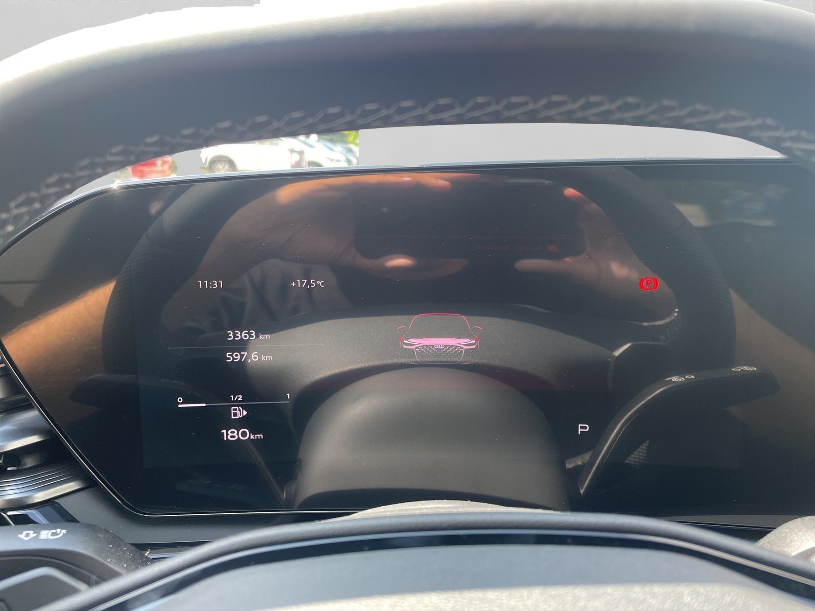 2025 Audi A6 Avant S line — fotografija 13