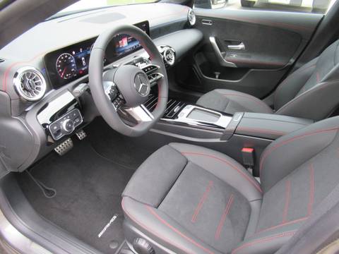 2025 Mercedes-Benz CLA — sličica 18