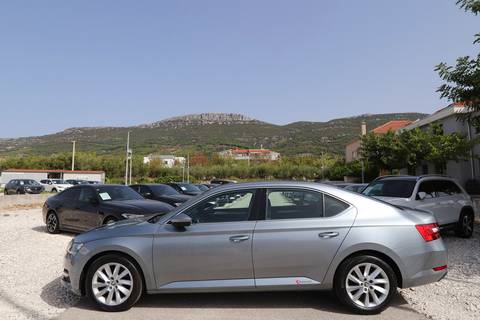 2021 Škoda Superb — sličica 3