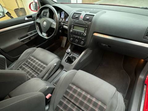 2005 Volkswagen Golf — sličica 15