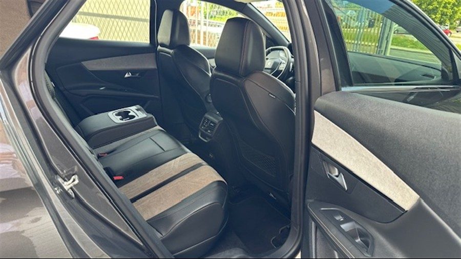 2021 Peugeot 3008 — fotografija 24