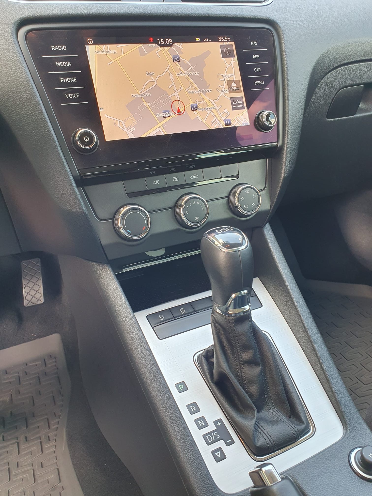 2018 Škoda Octavia Combi — fotografija 20