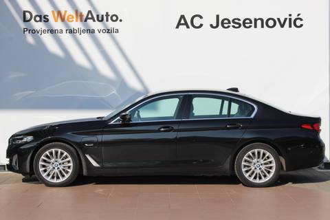 2022 BMW Serija 5 — sličica 6