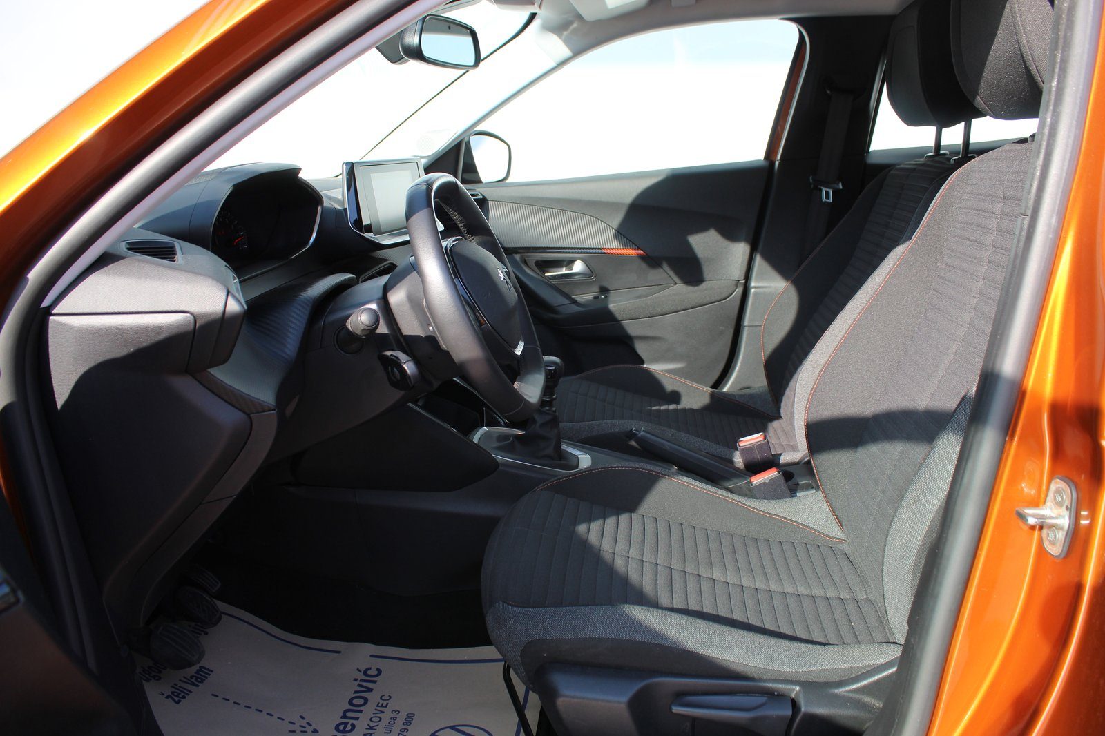 2022 Peugeot 2008 — fotografija 8