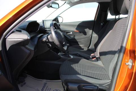 2022 Peugeot 2008 — sličica 8