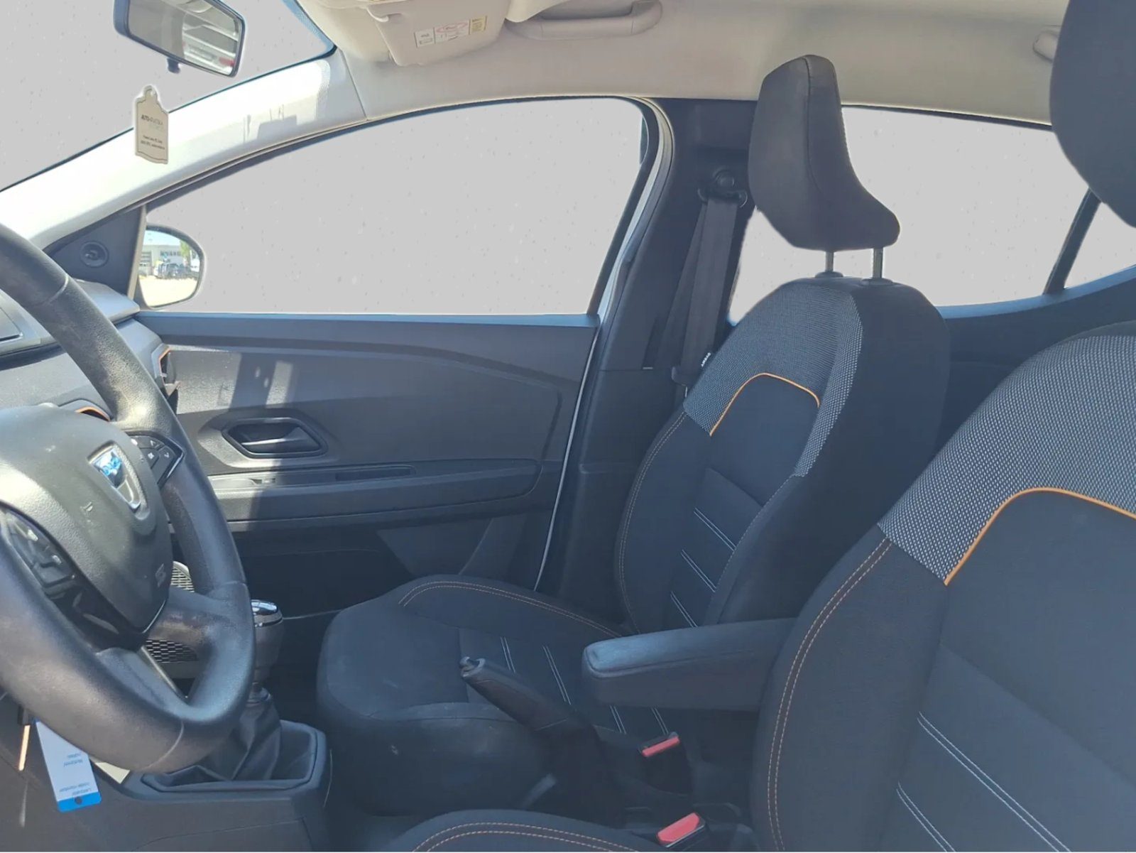 2022 Dacia Sandero — fotografija 11
