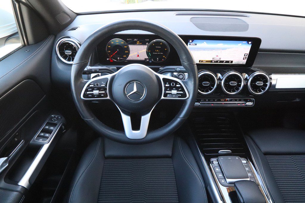 2021 Mercedes-Benz GLB Progressive — fotografija 12
