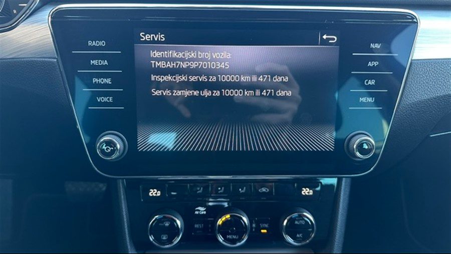 2022 Škoda Superb — fotografija 16