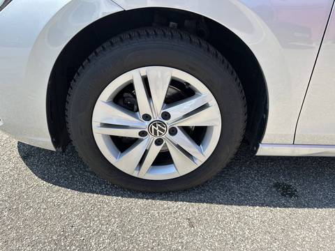 2024 Volkswagen Golf — sličica 15