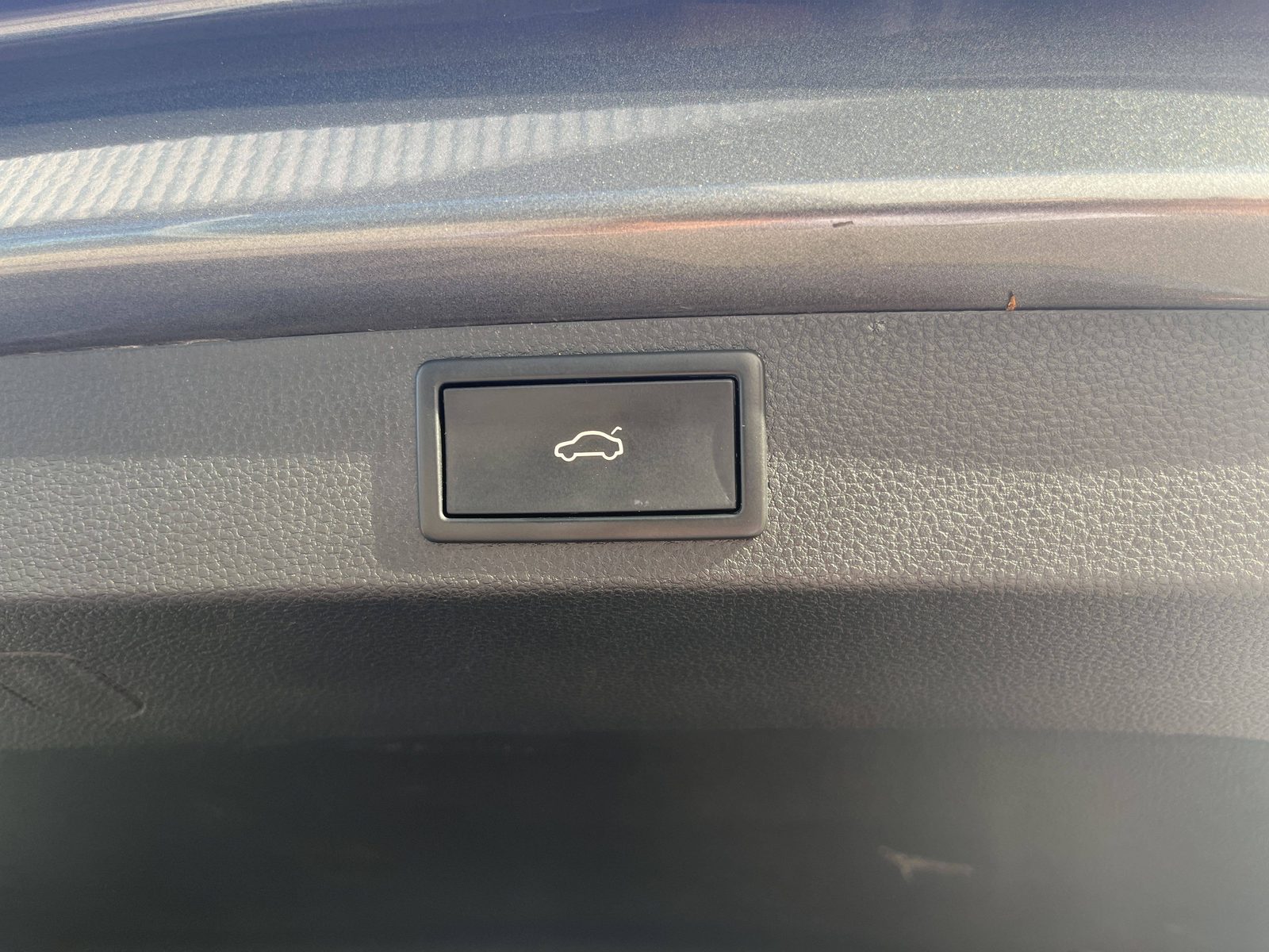 2023 Škoda Karoq — fotografija 22