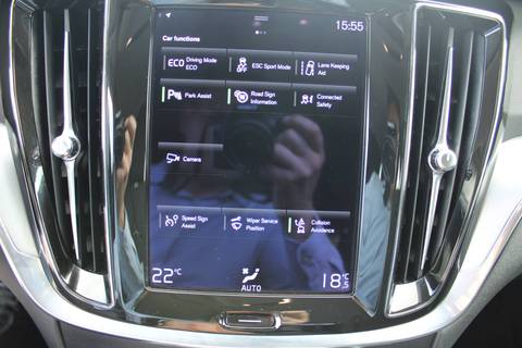 2021 Volvo V60 — sličica 19