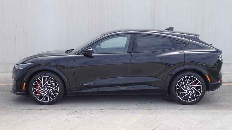 2022 Ford Mustang — fotografija 3