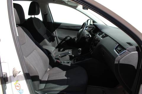 2017 Škoda Octavia — sličica 10