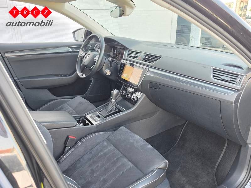 2022 Škoda Superb — fotografija 6