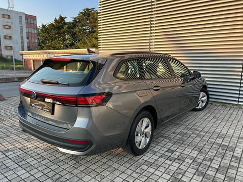 2024 Volkswagen Passat Variant — sličica 4
