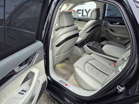 2012 Audi S8 — sličica 14