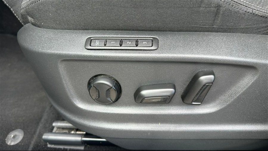 2023 Škoda Karoq — fotografija 11