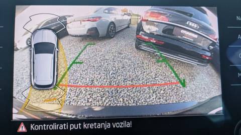 2022 Škoda Karoq — sličica 14