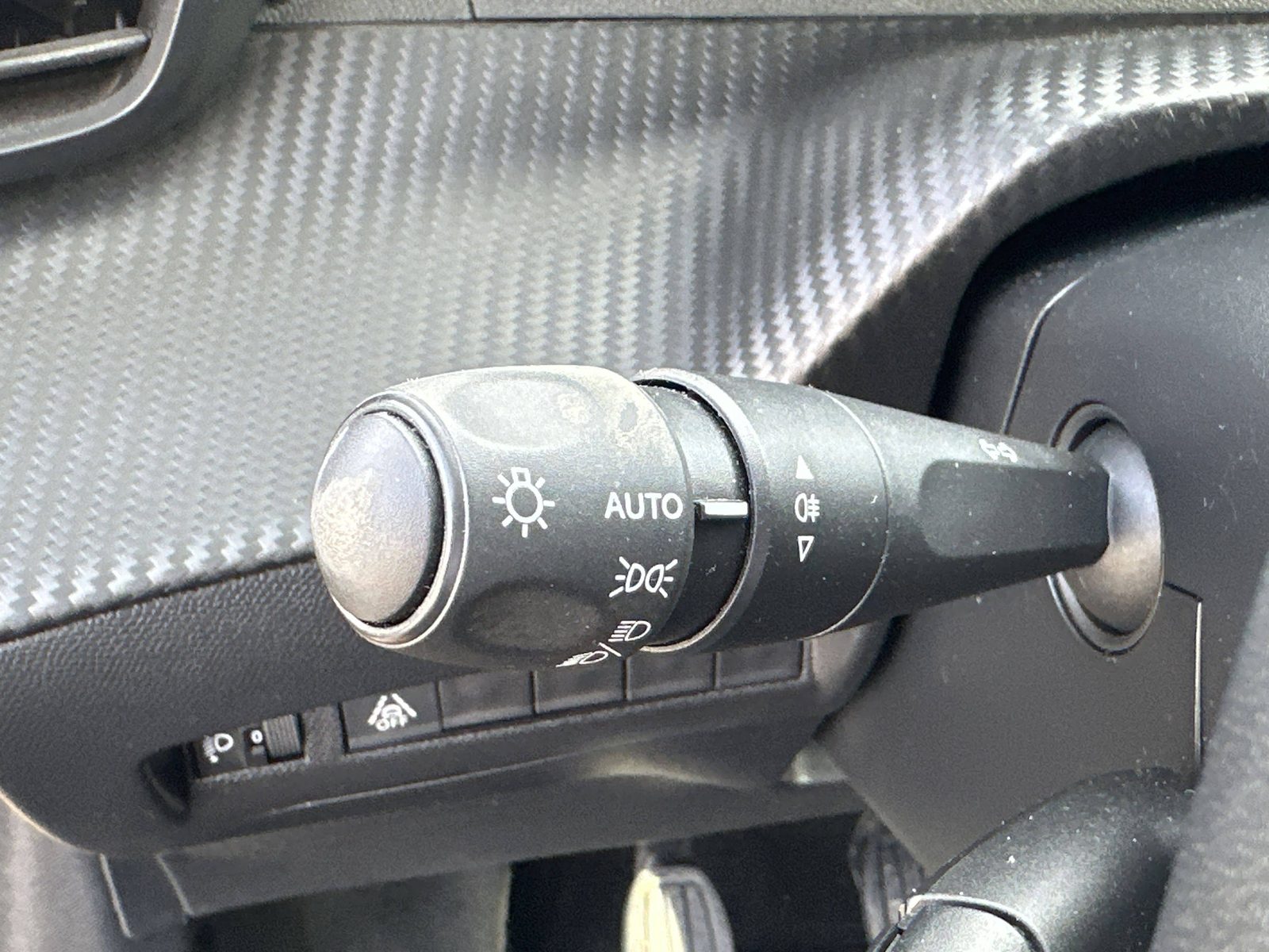 2023 Peugeot 208 — fotografija 29