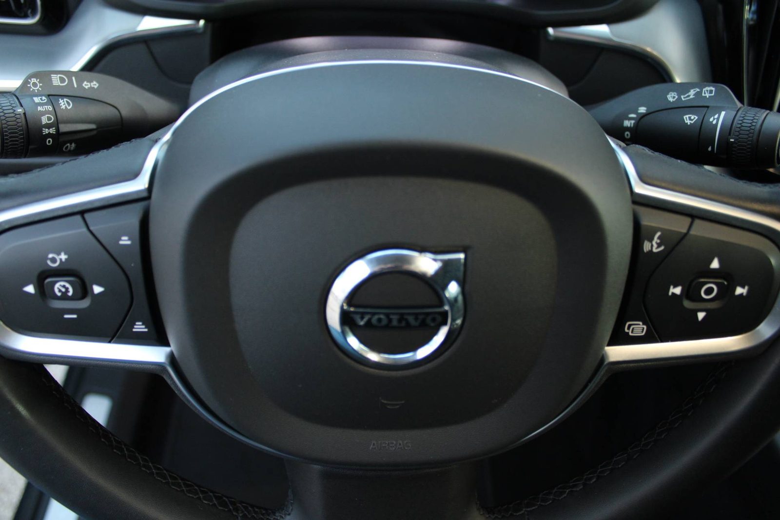2022 Volvo XC60 — fotografija 14