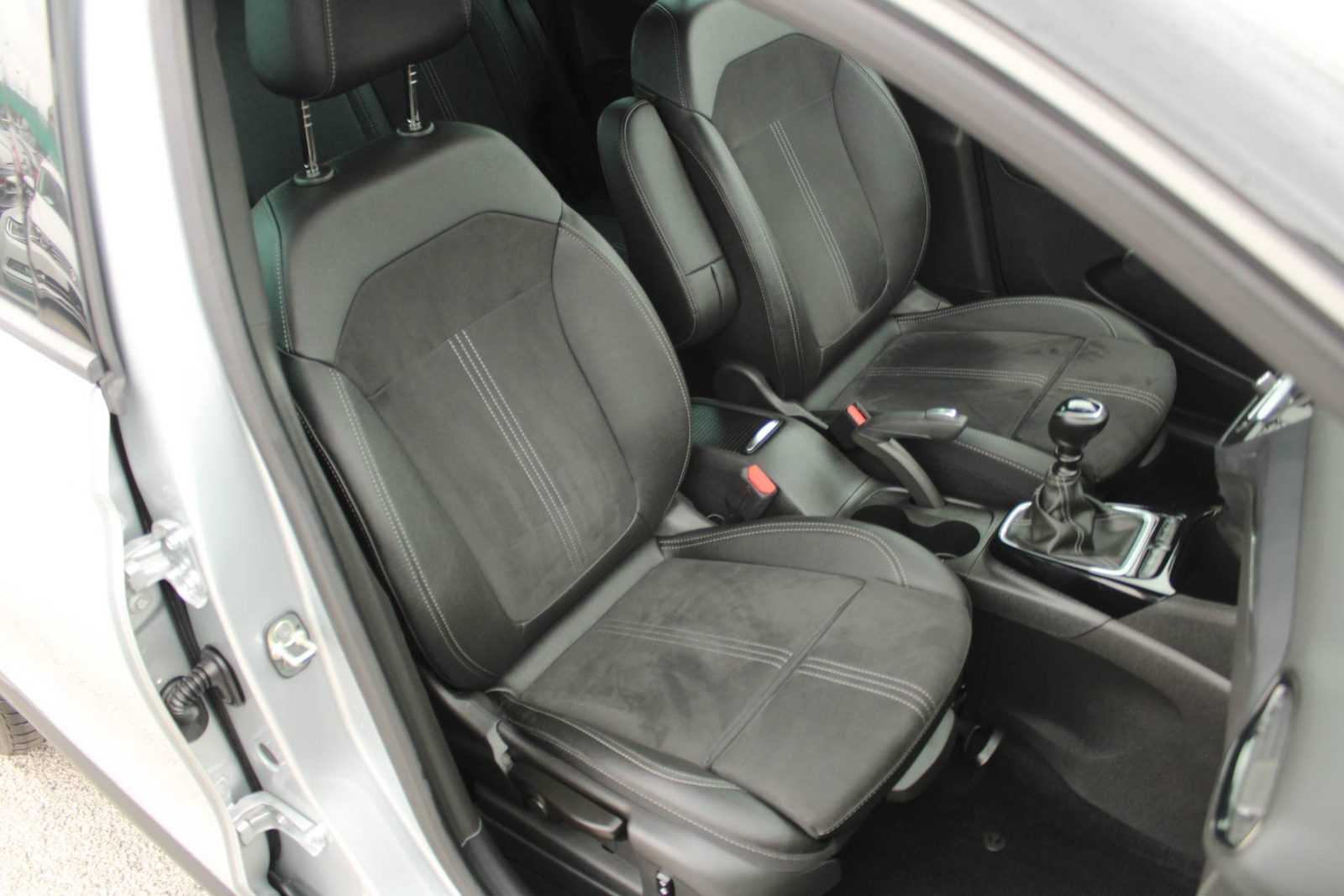 2023 Opel Crossland X — fotografija 12
