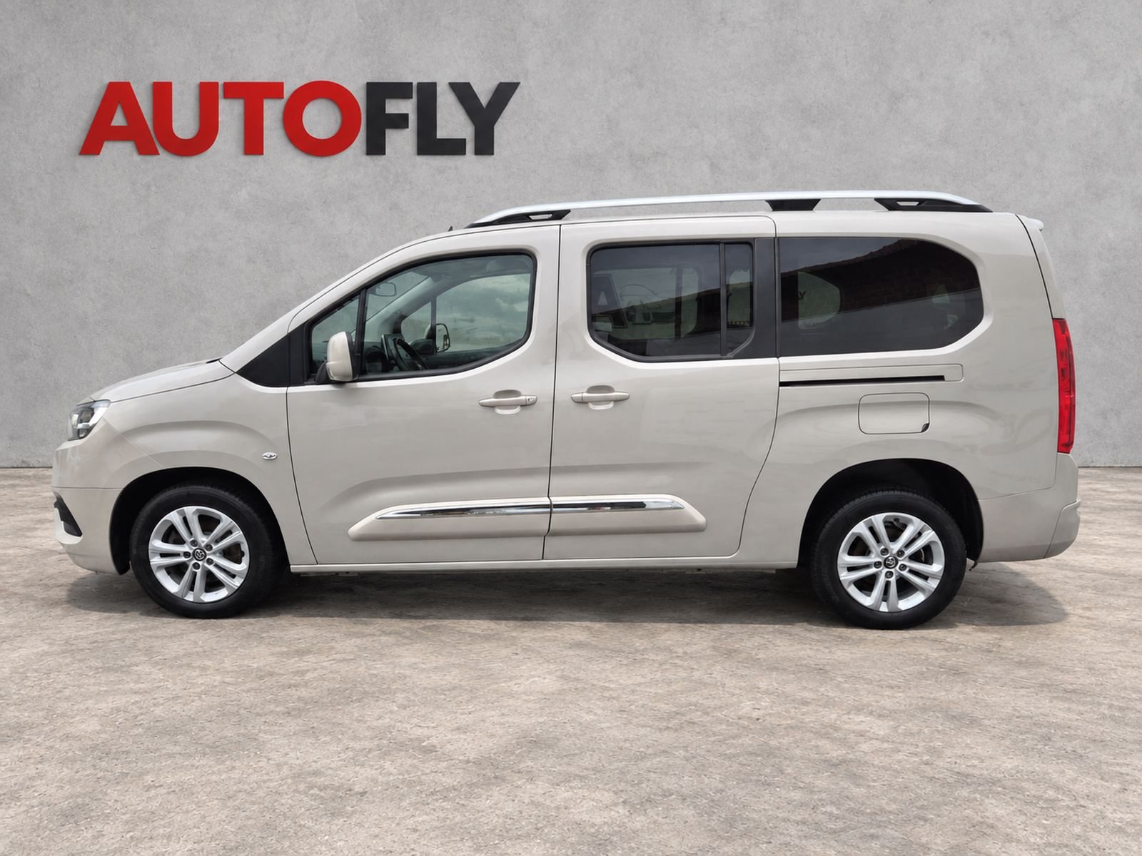 2022 Toyota Proace Verso — fotografija 4