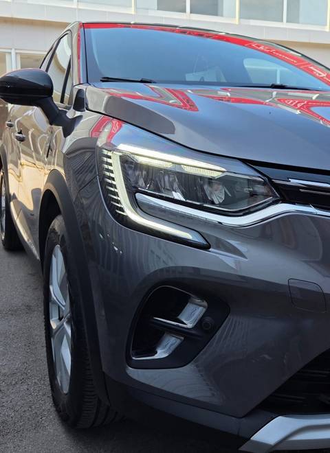 2022 Renault Captur — sličica 4