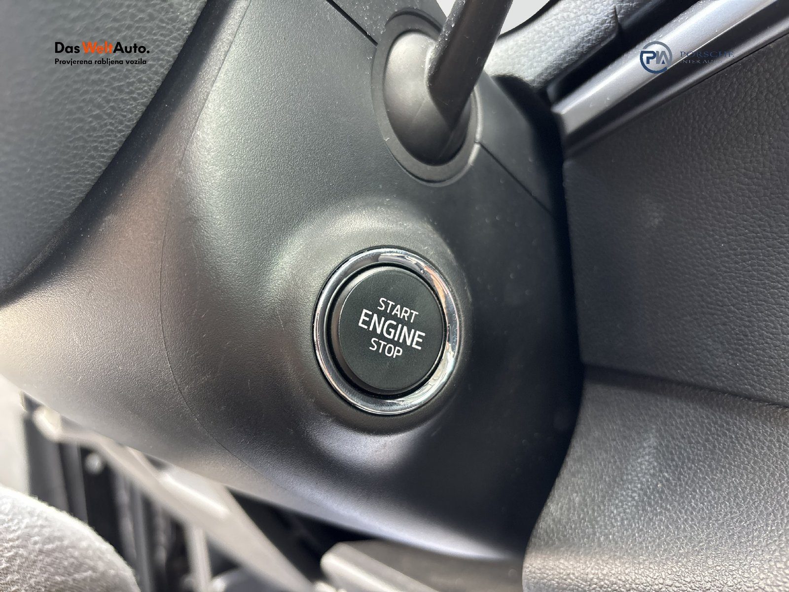 2022 Škoda Karoq — fotografija 22