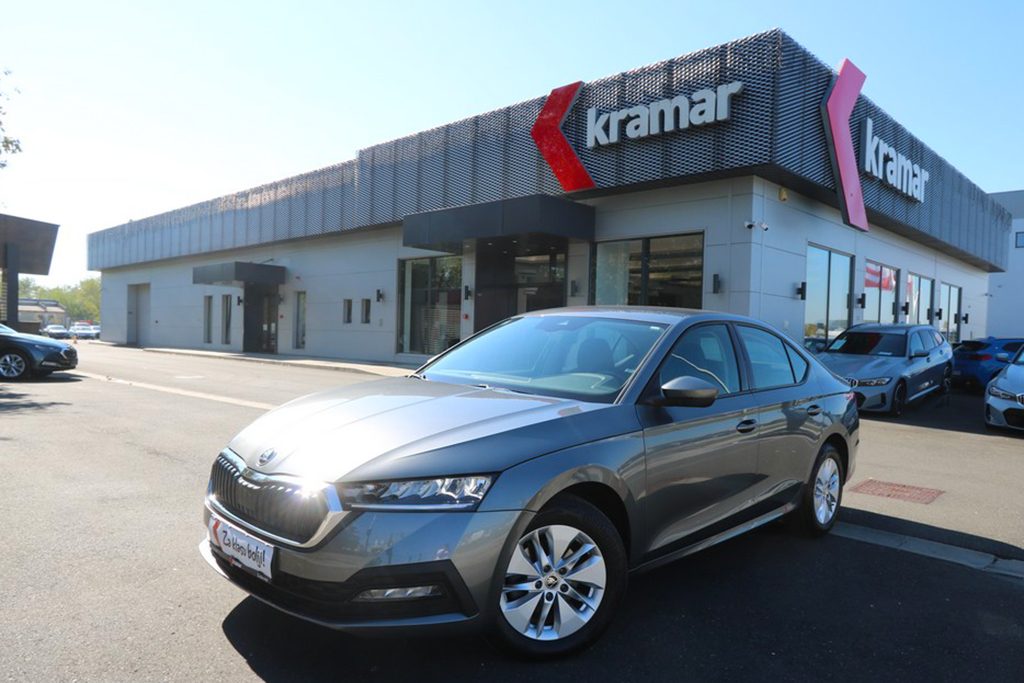 2022 Škoda Octavia — fotografija 14