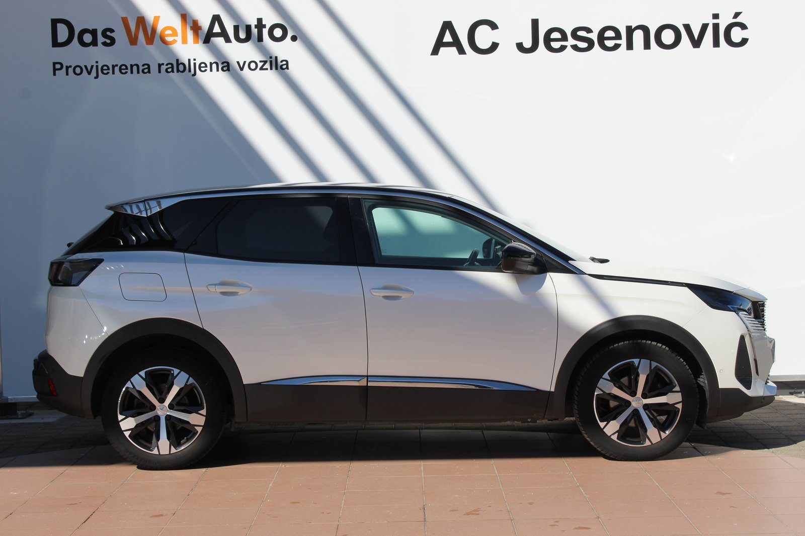 2022 Peugeot 3008 — fotografija 4
