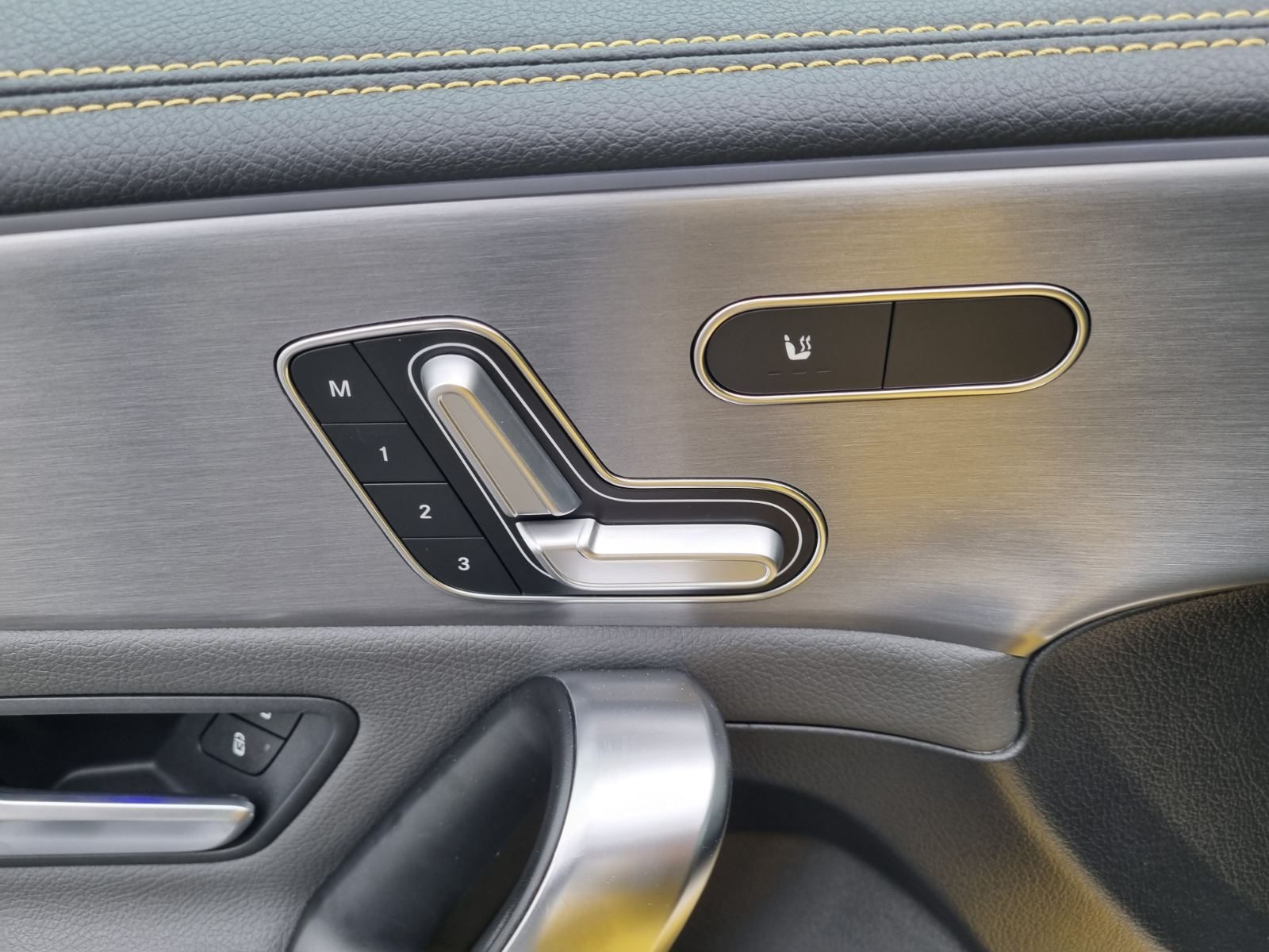 2020 Mercedes-Benz A-klasa — fotografija 20