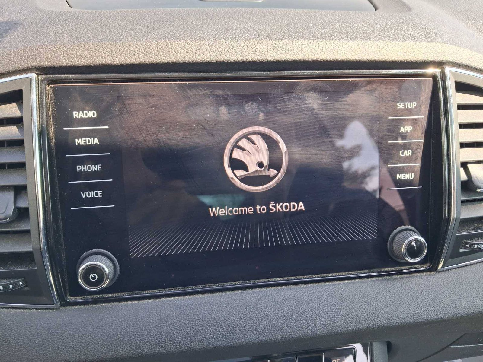 2018 Škoda Karoq — fotografija 24
