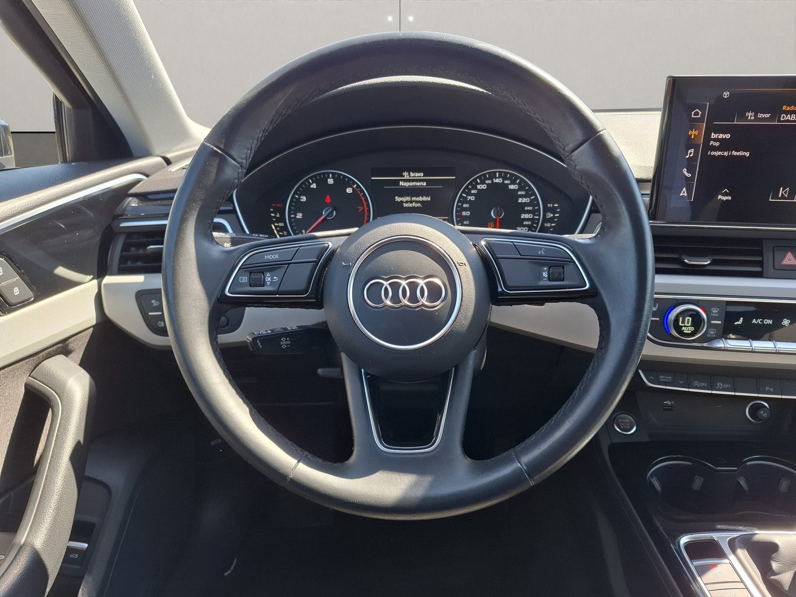2022 Audi A4 — fotografija 15