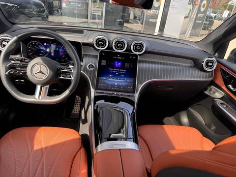 2025 Mercedes-Benz GLC — sličica 11