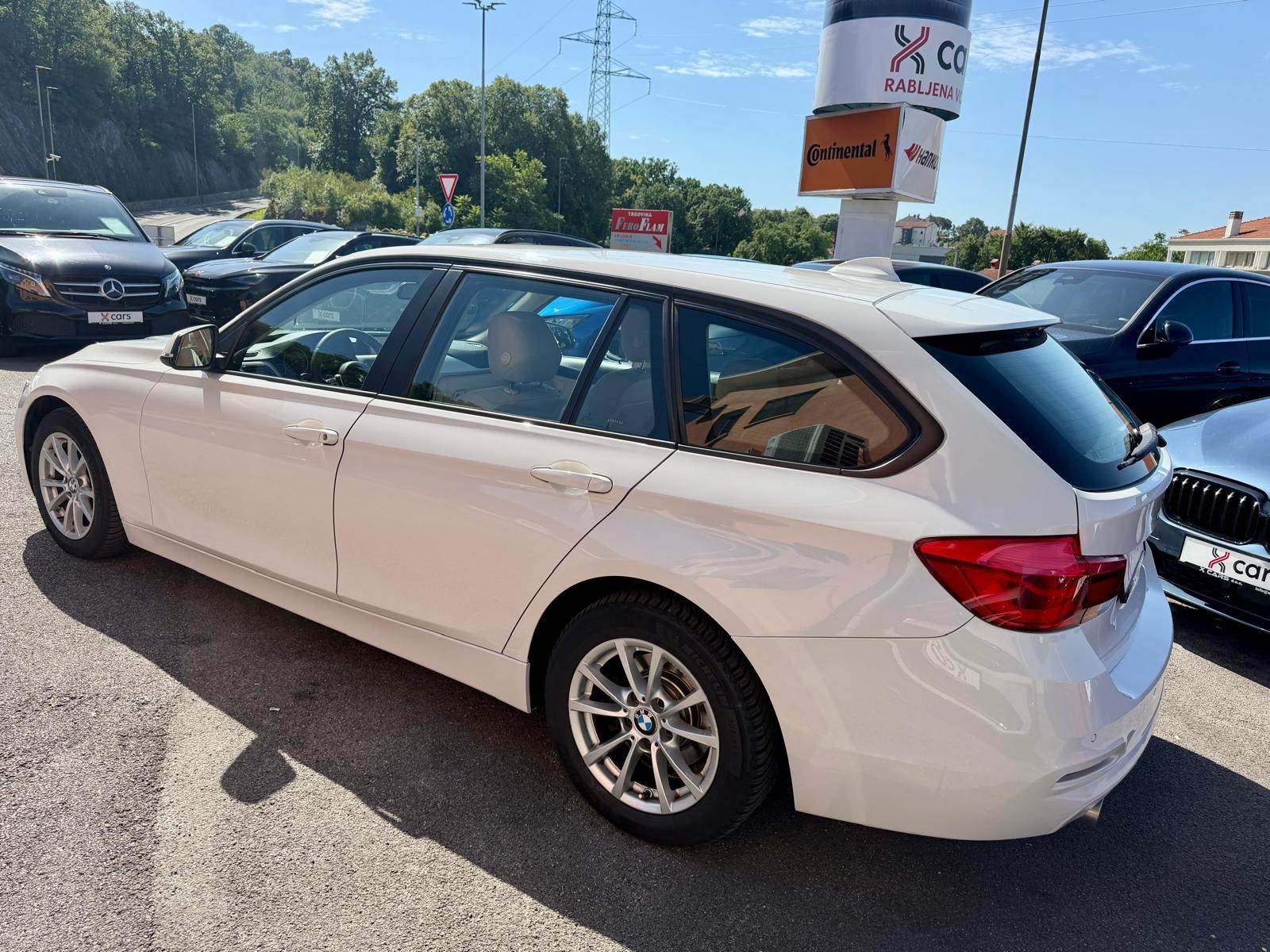 2015 BMW Serija 3 — fotografija 6