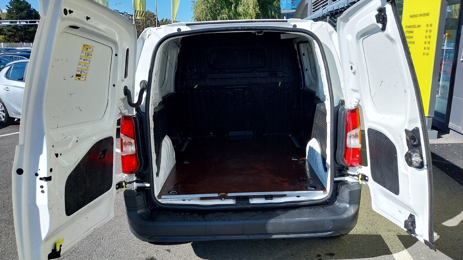 2021 Opel Combo van — fotografija 10
