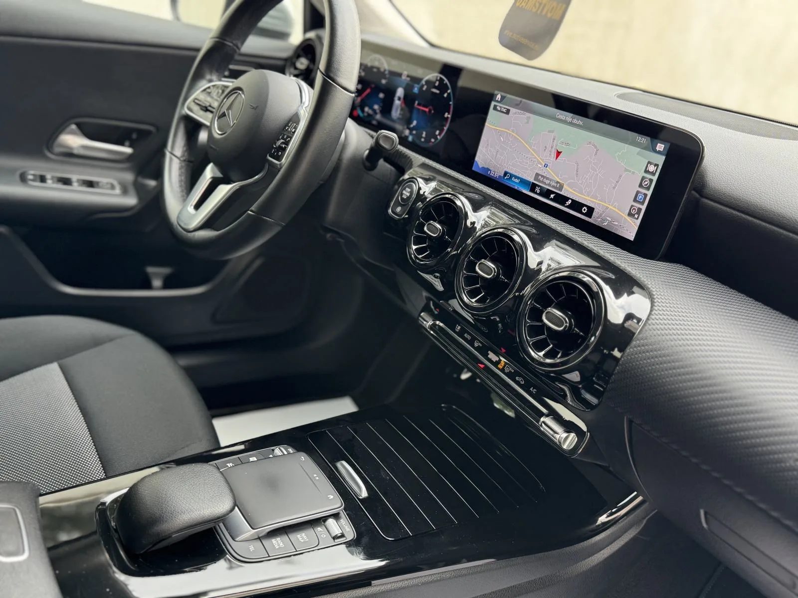 2020 Mercedes-Benz A-klasa — fotografija 18