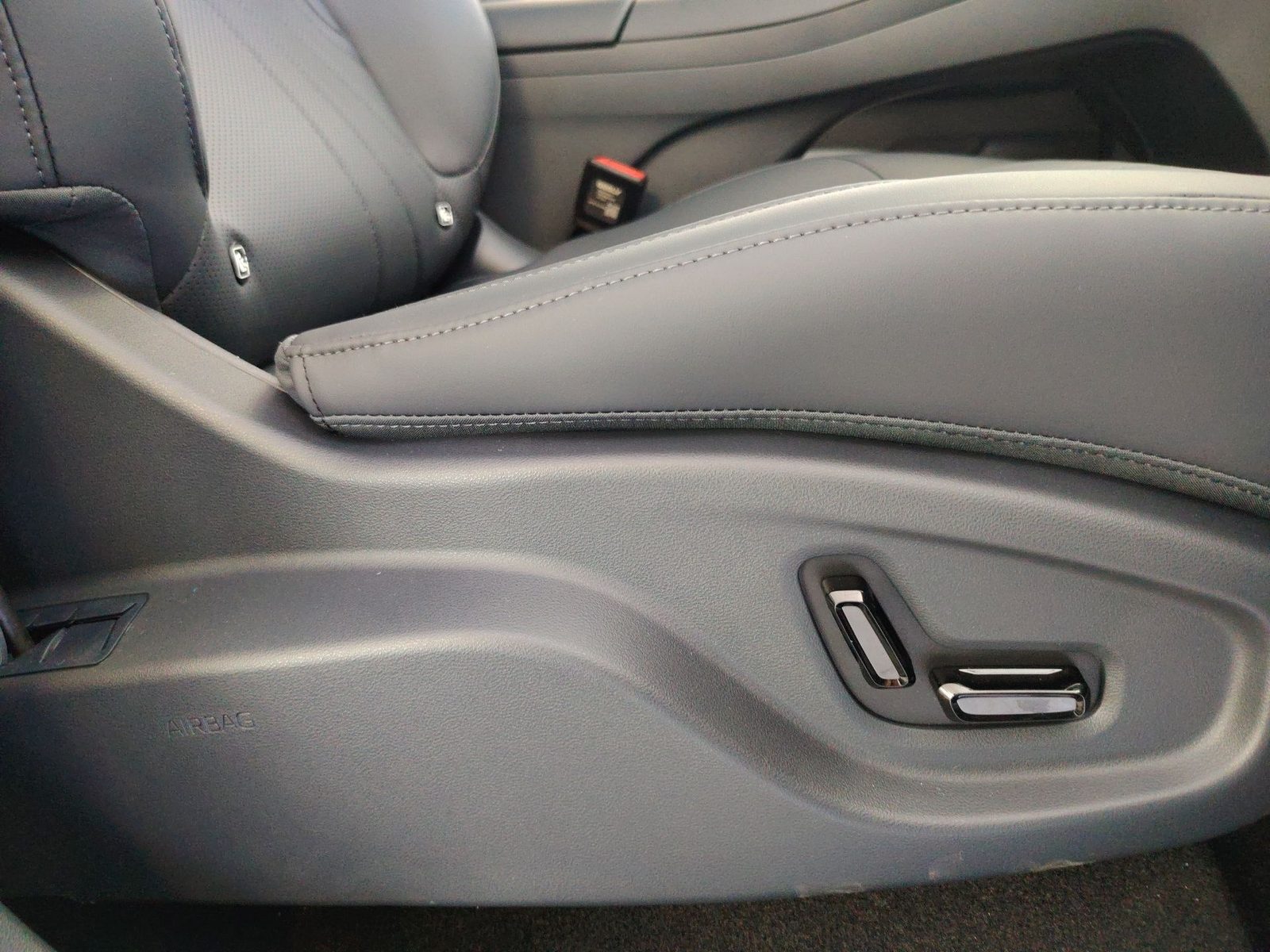 2026 Geely Starray EM-i — fotografija 21