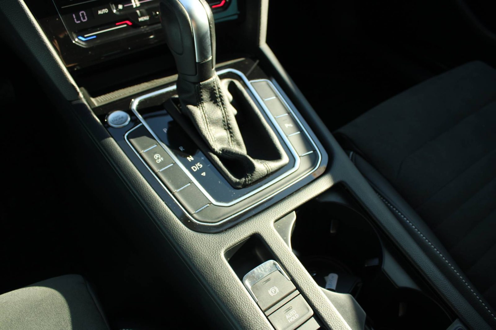 2022 Volkswagen Passat Variant — fotografija 17