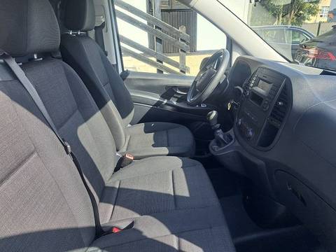 2017 Mercedes-Benz Vito — sličica 14