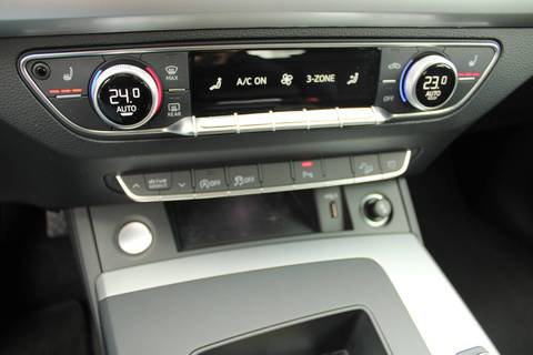 2022 Audi Q5 — sličica 18