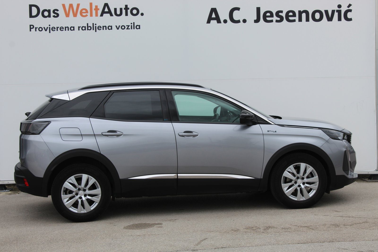 2022 Peugeot 3008 — fotografija 4