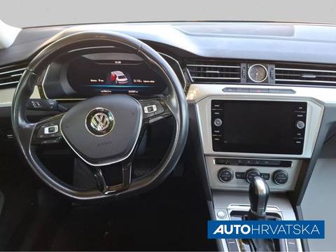 2019 Volkswagen Passat — sličica 10