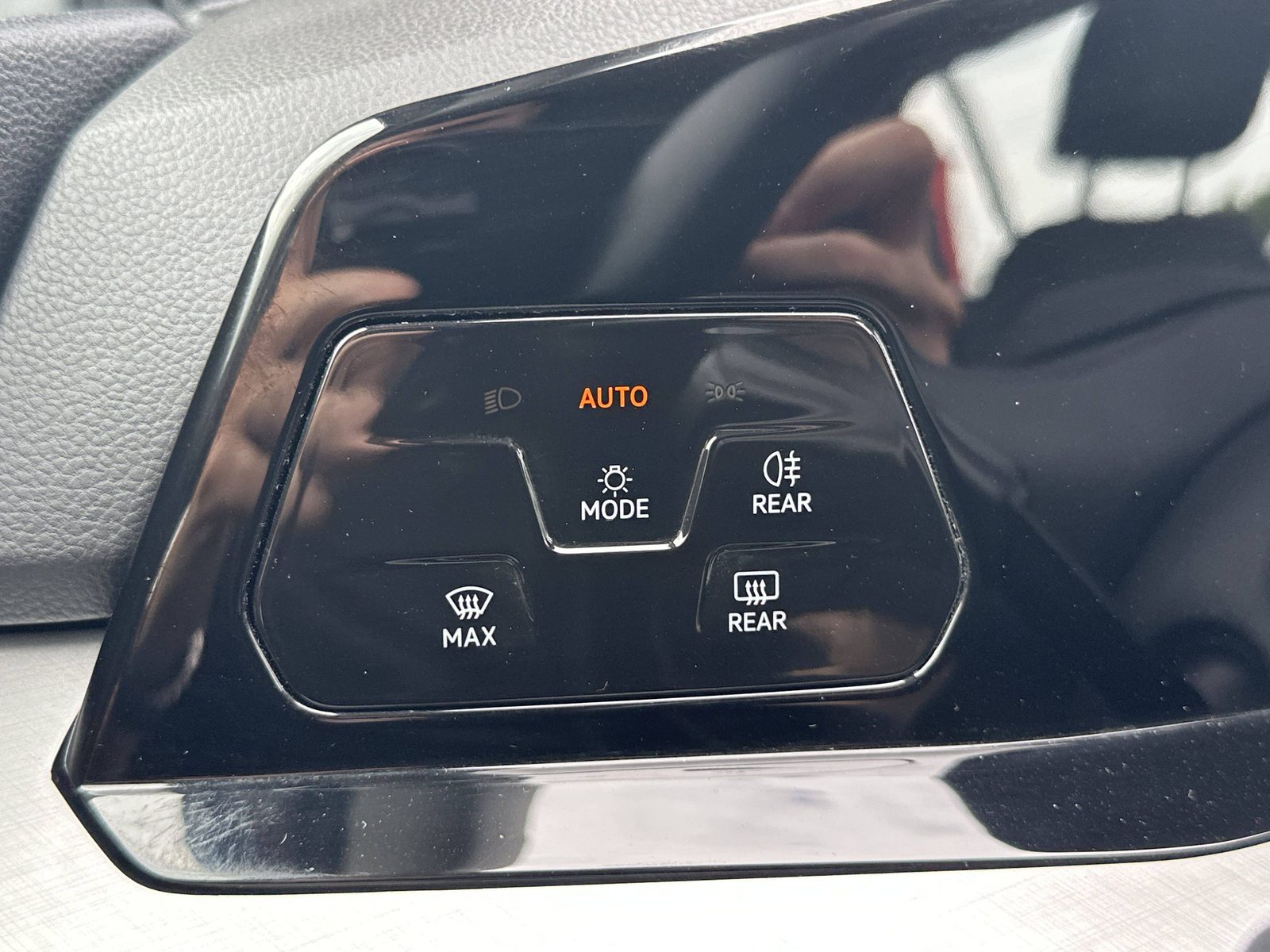 2024 Volkswagen Golf — fotografija 29