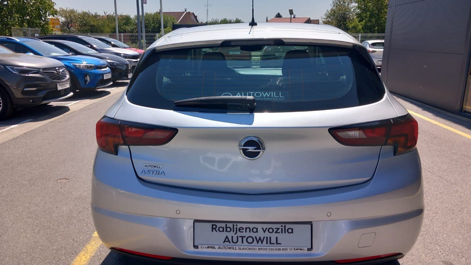 2020 Opel Astra — fotografija 6