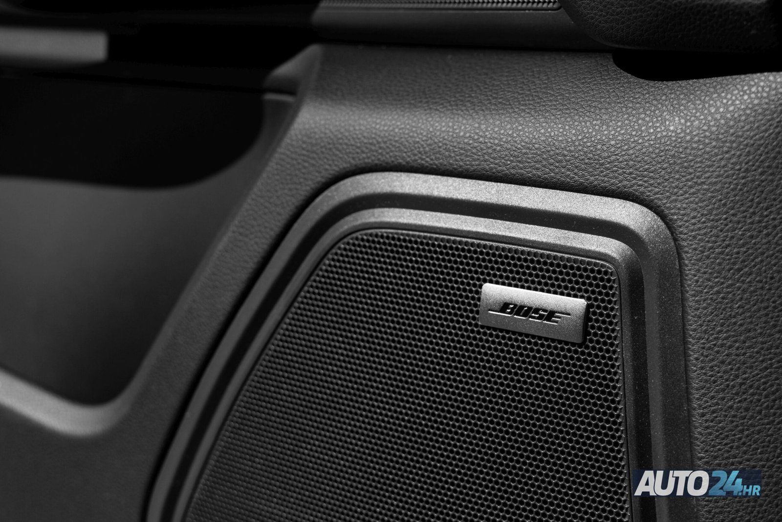 2017 Porsche Macan — fotografija 26
