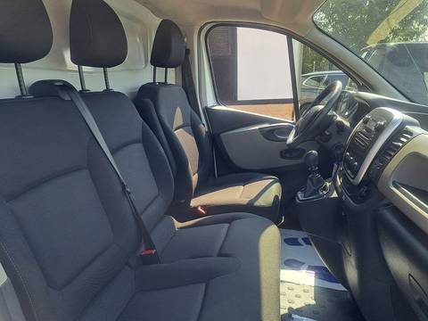 2019 Renault Trafic — sličica 14